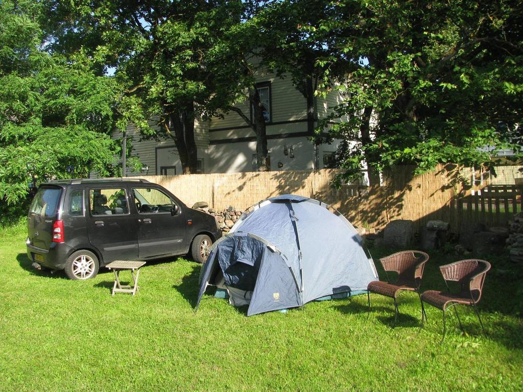 הפסלאו Karja Tented Campsite מראה חיצוני תמונה